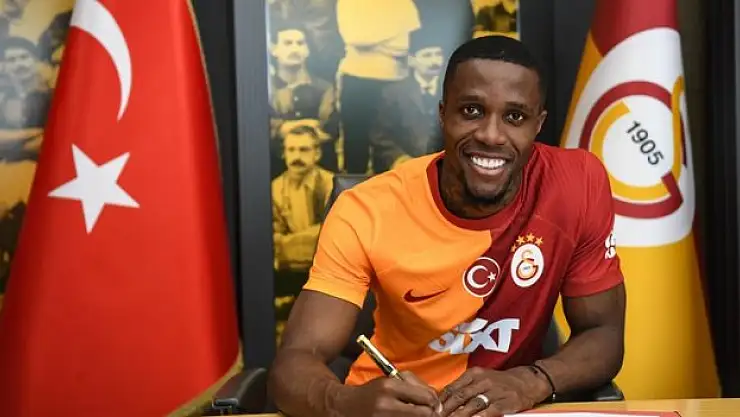 Galatasaray, Fildişi Sahilli futbolcu Wilfried Zaha ile 3 yıllık anlaşmaya vardı