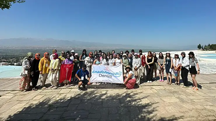 Gençler 'Biz Anadoluyuz' projesiyle Denizli'yi gezdi