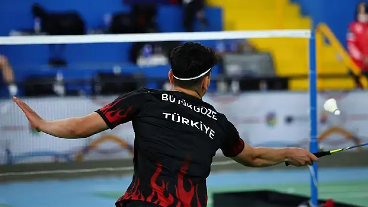 Türk sporcu, İşitme Engelliler Dünya Badminton Şampiyonası'nda ikinci Oldu