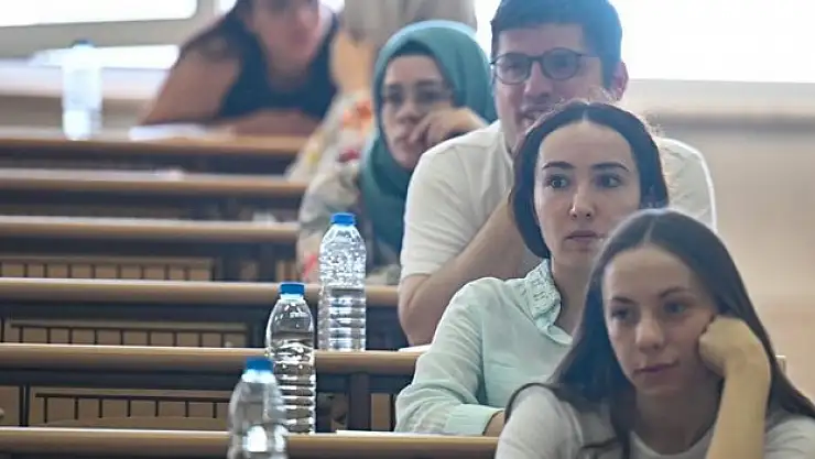 KPSS Alan Bilgisi Sınavları ilk gün oturumları yapıldı