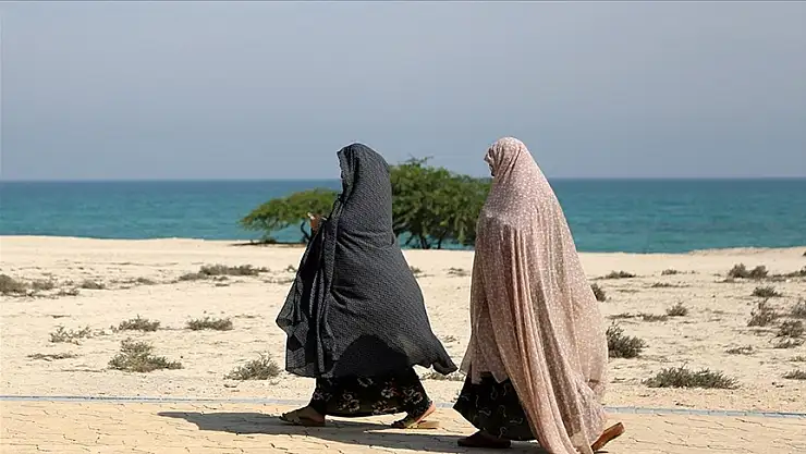 İran genelinde aşırı sıcaklar nedeniyle 2 gün tatil ilan edildi