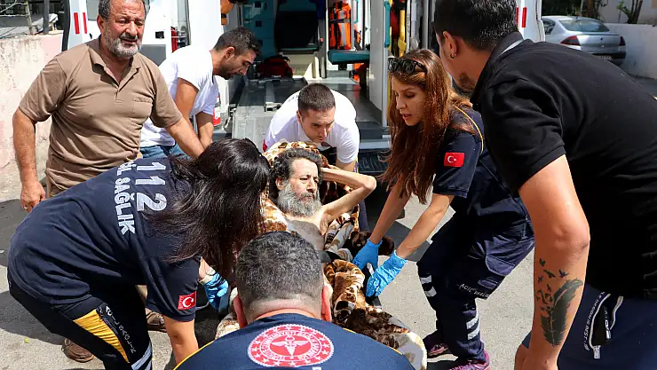 Babasını çöp evde ölüme terk edilmiş halde buldu