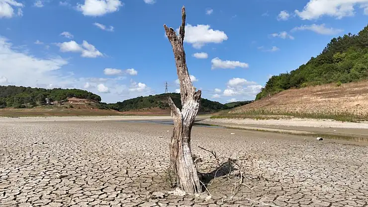 İstanbul'da kuraklığın boyutu havadan çekilen görüntülerle ortaya çıktı