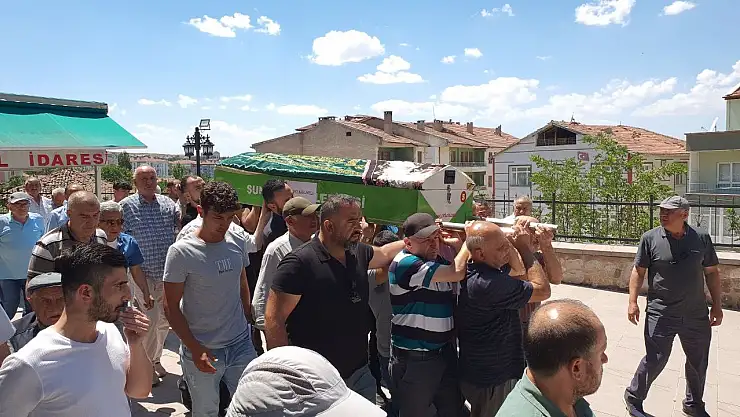 Kocası tarafından öldürülen kadın toprağa verildi