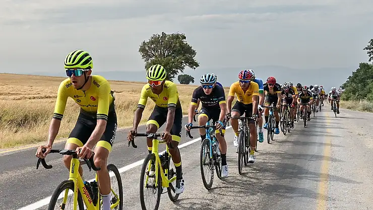 Beykoz Continental 'Cumhuriyet Bisiklet Turu'na damga vurdu