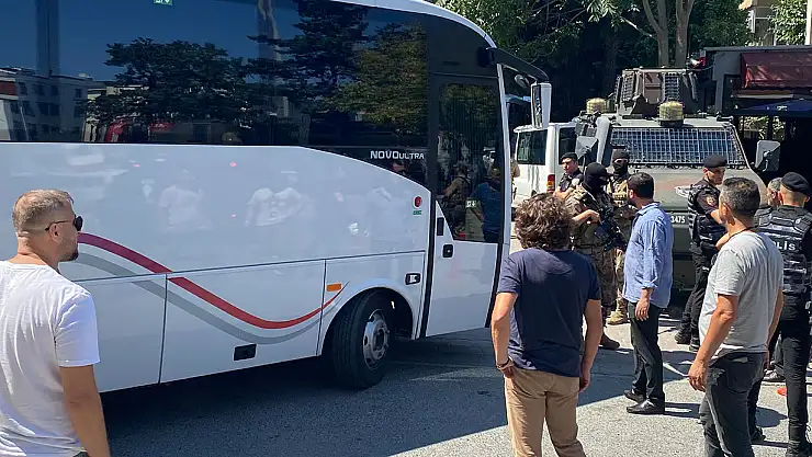 Esenyurt'taki tekel bayi cinayetinin şüphelileri Büyükçekmece Adliyesi'nde