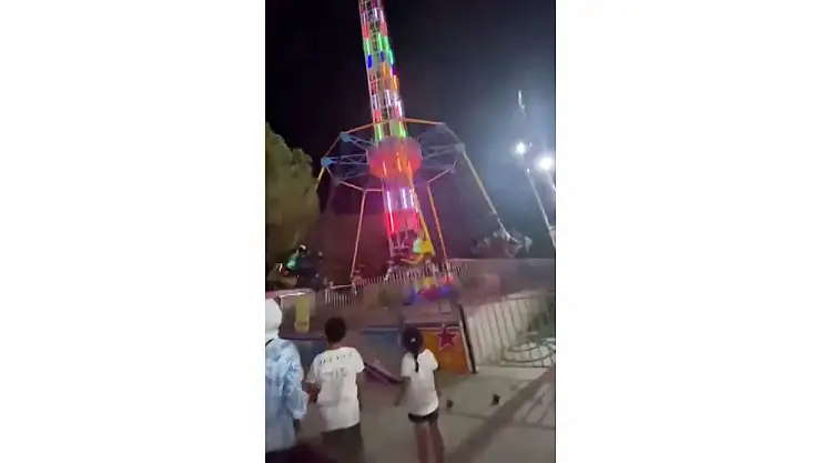 İzmir'deki lunapark kazası kamerada