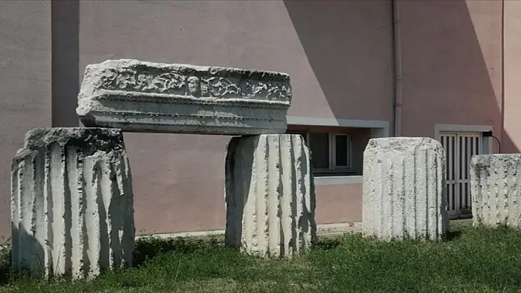 Bolu'da eksik parçaları bulunan tarihi eserler üç boyutlu tarayıcıyla modelleniyor