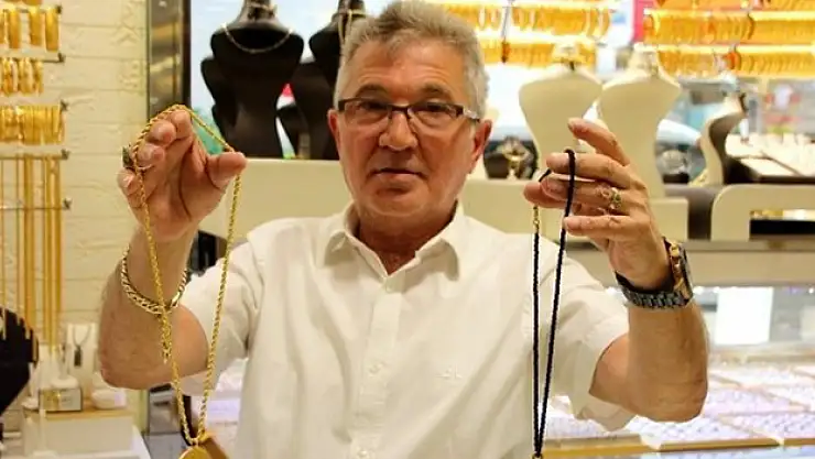 Düğünlerin gözde takısı haline gelen yarım gram altın tarih oluyor