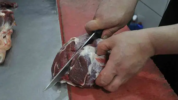 Sıcakta et muhafazasına ve temizliğine daha çok önem verilmeli