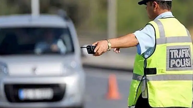 Samsun'da drift yapan sürücüye 20 bin 342 lira para cezası