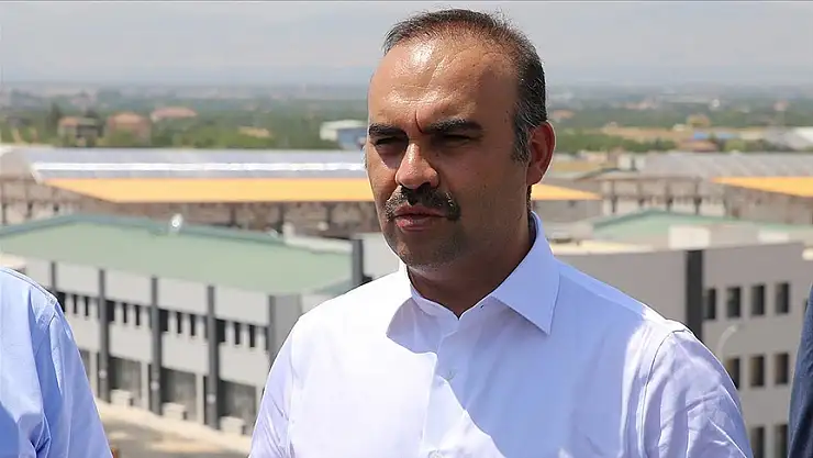 Bakan Kacır: Hedefimiz, Malatya'nın kuru kayısı ihracat gelirini 2 milyar dolar seviyesine çıkarmak