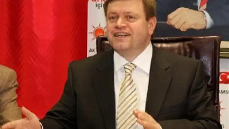 Güney görevinden istifa etti