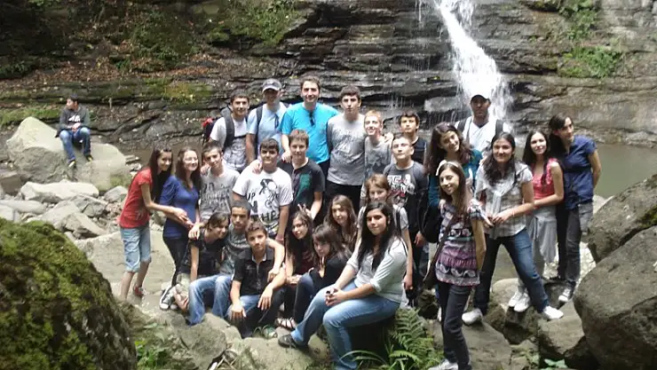 Kabaceviz şelaleleri ilgi görüyor