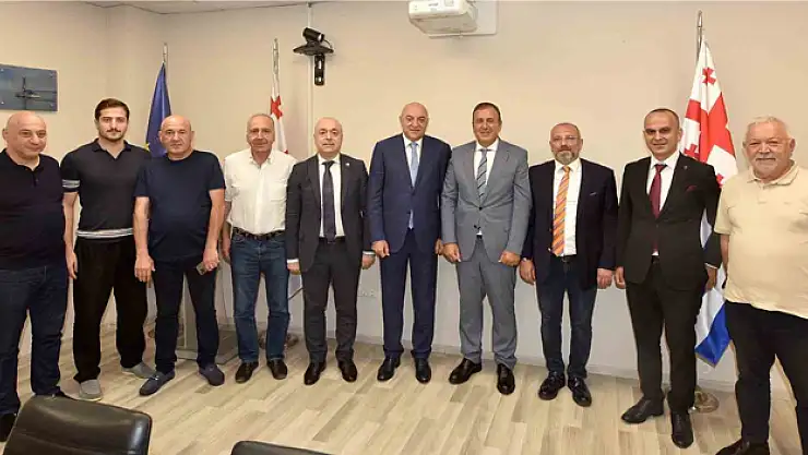 TTSO'dan Sarp Sınır Kapısı'ndaki yoğunluğu azaltmak için gemi seferleri önerisi