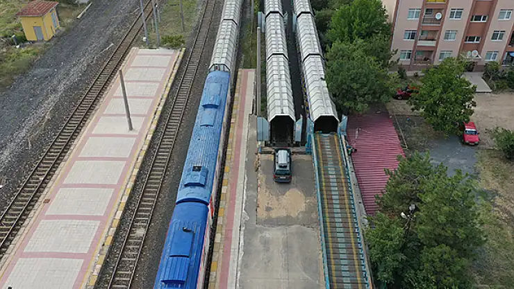 Gurbete 'arabalı trenle' rahat yolculuk