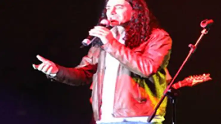 Gençlik şöleninde binlerce öğrenci stres attı