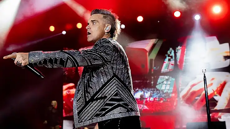 İngiliz şarkıcı Robbie Williams Türkiye'deki ilk konserini Bodrum'da verdi