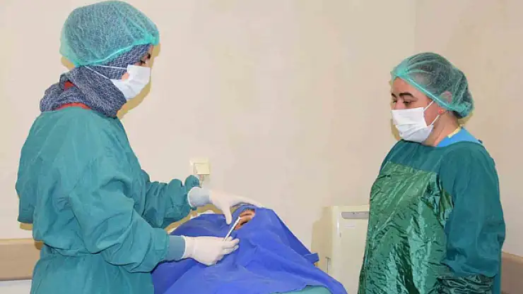 Göz içi iğne tedavisi başarıyla gerçekleşiyor