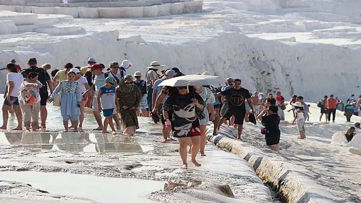 Pamukkale, seyahat yasaklarının kalktığı Çin'den ziyaretçi bekliyor