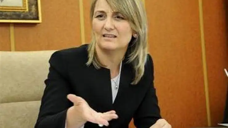 'Önce eğiteceğiz sonra öğreteceğiz'