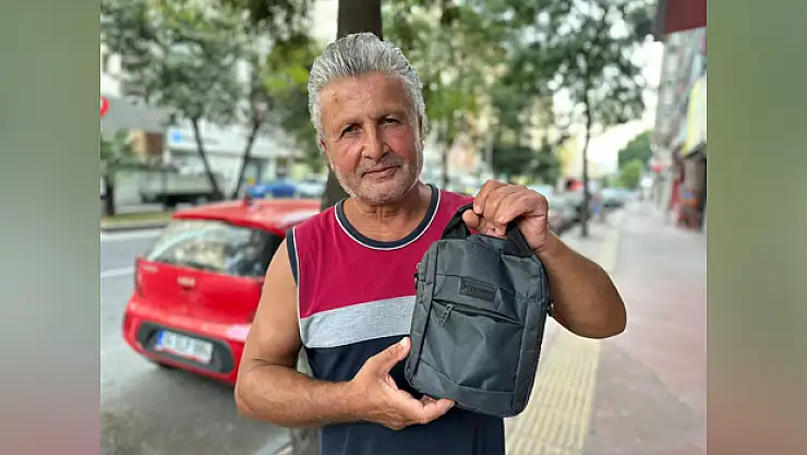 Bulduğu yüklü miktardaki paranın sahibini arıyor