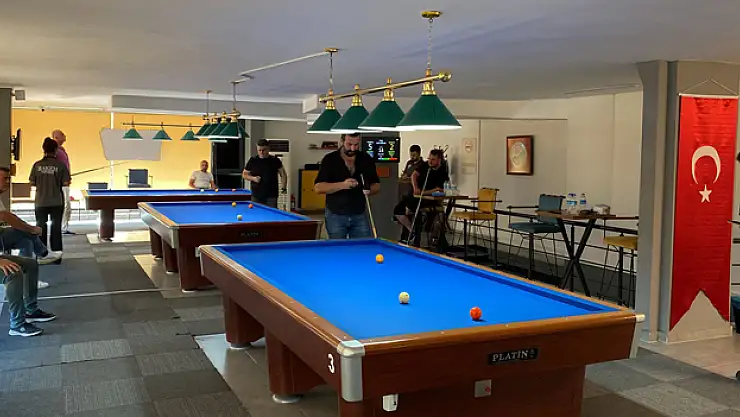 Samsun'da 30 Ağustos Zafer Bayramı 3 Bant Bilardo Turnuvası başladı