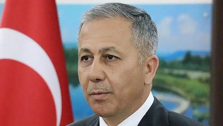 İçişleri Bakanı Yerlikaya 19 göçmen kaçakçılığı organizatörünün yakalandığını açıkladı