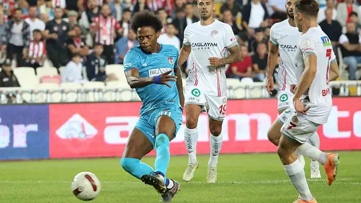 Trendyol Süper Lig: EY Sivasspor: 1 - Antalyaspor: 1 (Maç sonucu)