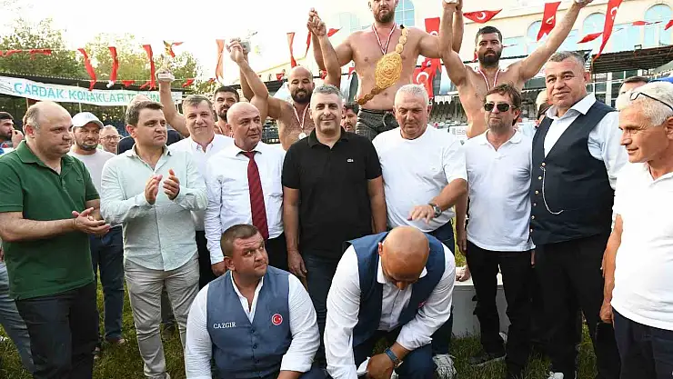 289. Geleneksel Çardak Yağlı Pehlivan Güreşleri'nde başpehlivan Nedim Gürel oldu