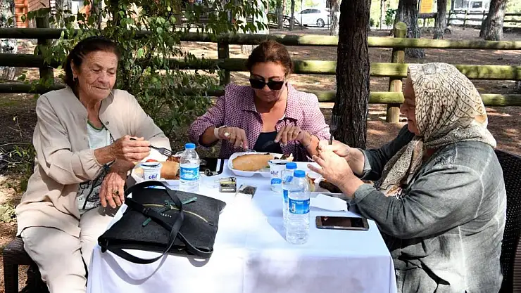 Yıllar sonra piknik yaptılar