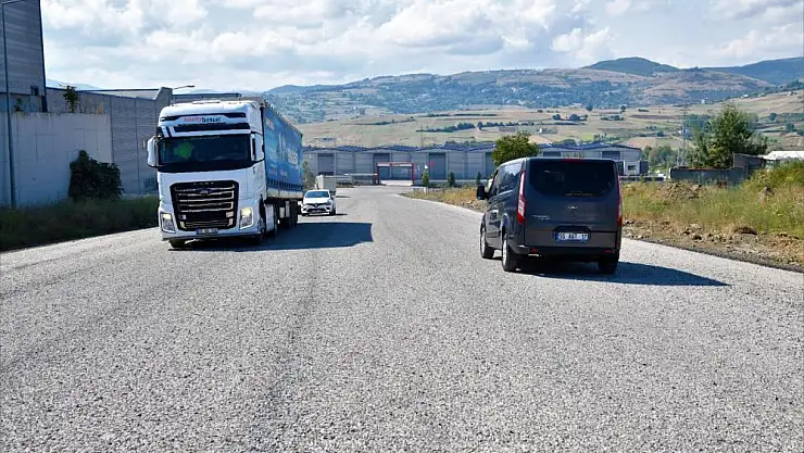 Keresteciler Sitesi'nin yol problemi çözüldü