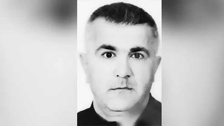 Sandalyeden düşen kişi hayatını kaybetti