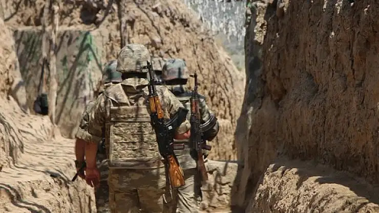 Ermenistan, sınırdaki Azerbaycan mevzilerine kamikaze İHA'larla saldırdı