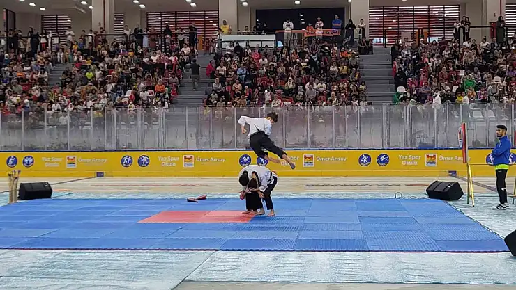 Bakan Bak: 'En büyük hedefimiz ve mücadelemiz bağımlılıkla, uyuşturucu ile mücadele'