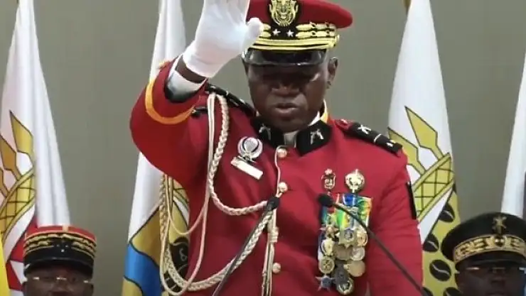 Gabon'da geçiş hükümeti lideri Nguema 'cumhurbaşkanı' sıfatıyla yemin etti