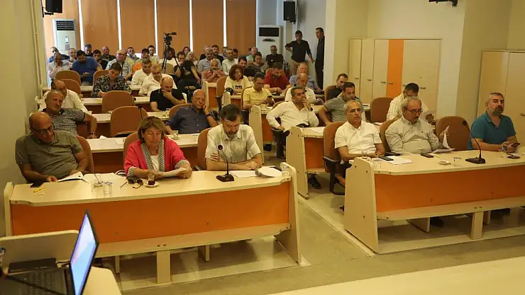 Atakum'da 'ek bütçe' maddesi komisyona havale edildi