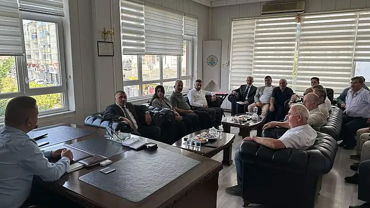 MHP Samsun İl Başkanı Burhan Mucur, Alaçam Belediye Başkanı Acar'ı ziyaret etti