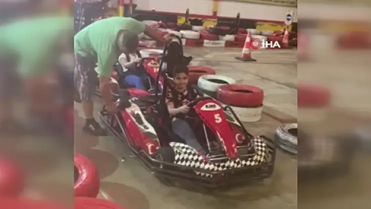 Eğlenmek için bindiği go-kart'ta saçı tekere dolanan genç kız canından oluyordu