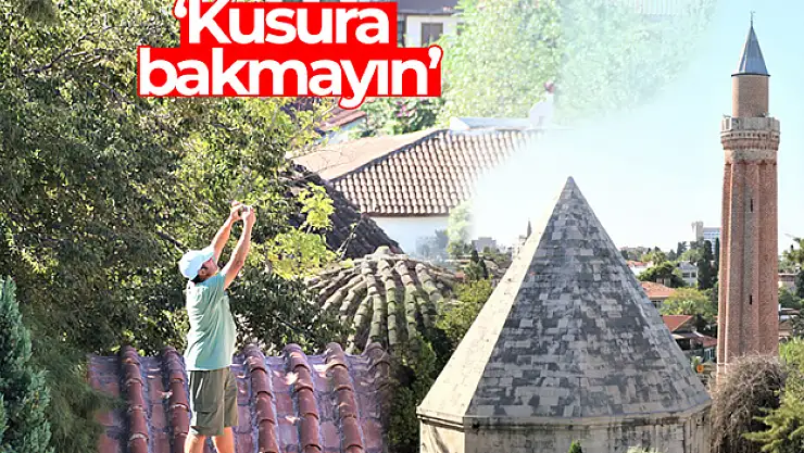 Fotoğraf çekmek için yasak dinlemeden tarihi yapının çatısına çıktı, hem şaşırttı hem güldürdü