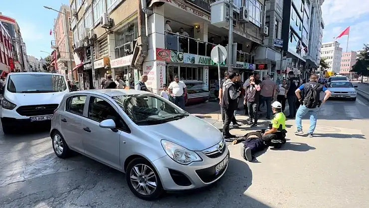 Sarhoş şahıs aracın önünden geçerken kendini yere bıraktı