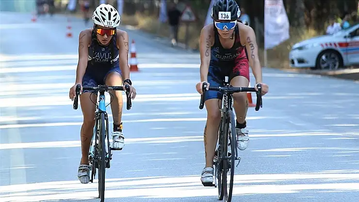 Çanakkale'de '2023 Gelibolu Triatlonu' başladı