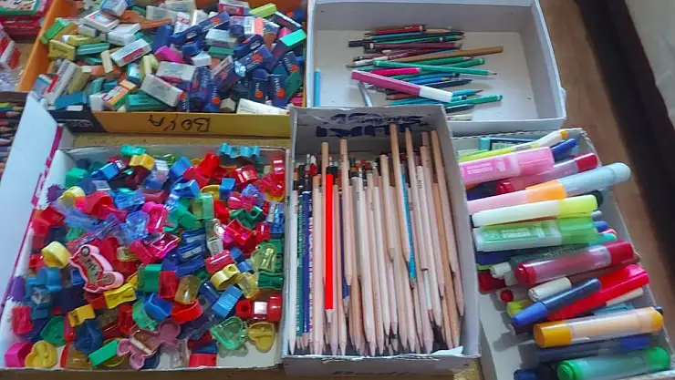 Bafra'da 255 aileye kırtasiye desteği