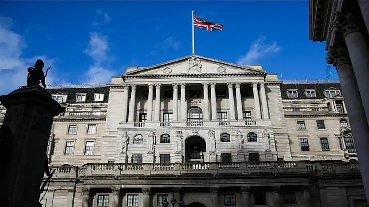 İngiltere Merkez Bankası faiz oranını sabit tuttu