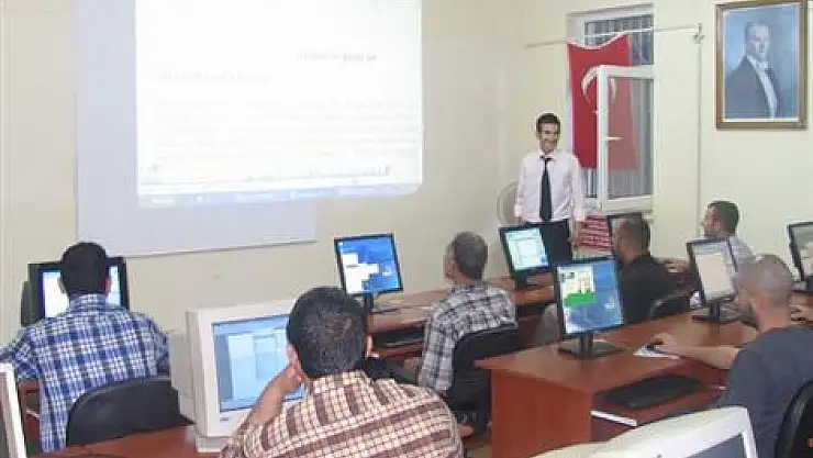 Eski Hükümlülere Ücretsiz Bilgisayar İşletmenliği Kursu