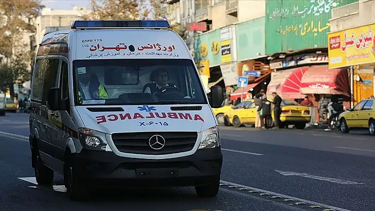 İran'da kum fırtınası nedeniyle 2 bin 107 kişi hastanelere başvurdu