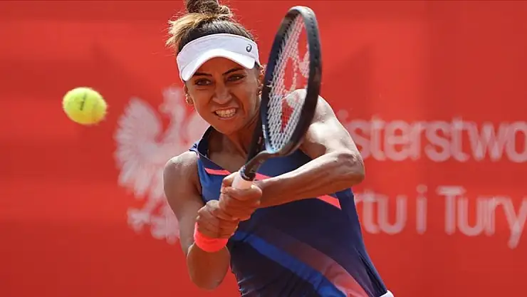 Milli tenisçi Çağla Büyükakçay, Bulgaristan'da ikinci oldu