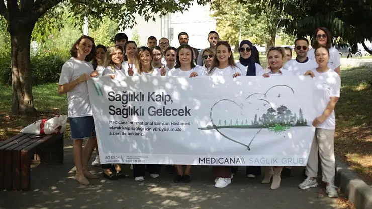 Hastane çalışanları kalp sağlığına dikkat çekmek için yürüdü