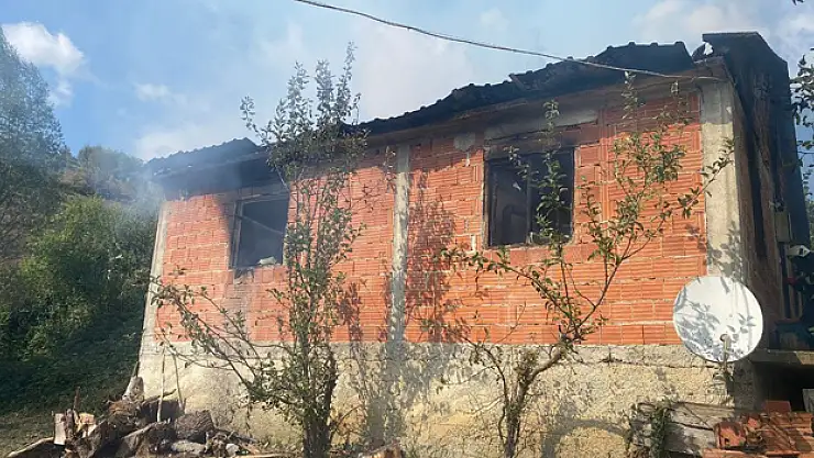 Alaçam'da yangın: 1 ölü