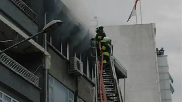 Yangın paniğe neden oldu